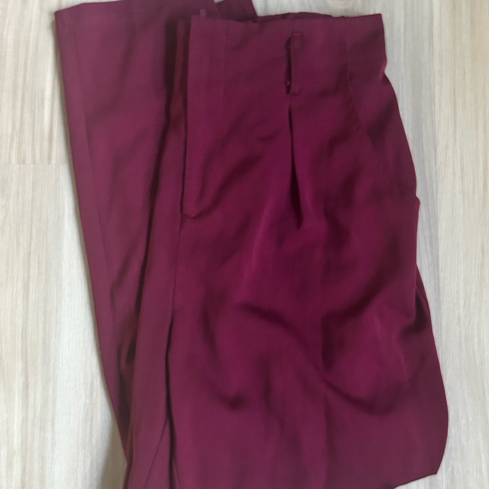 Burgundy stretch trousers
